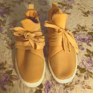 Brash women's shoes/sneakers